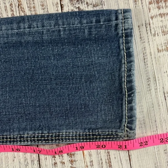 BKE “ CONNER” boot cut leg blue jeans  size 6 - Picture 8 of 14